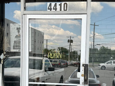 Suites By Robin