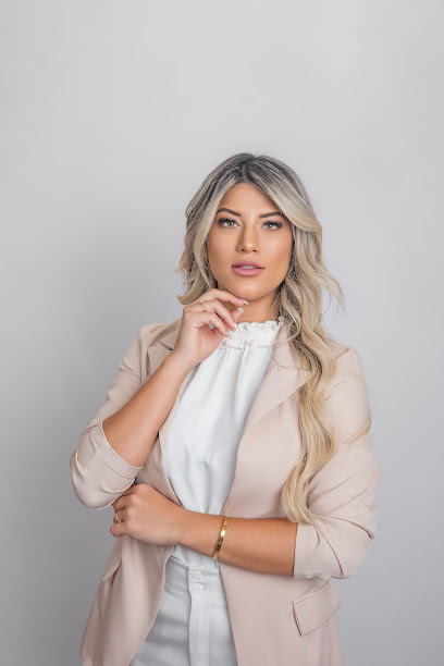 Tayna smith Beauty Studio