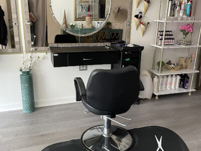 Mosar Beauty Bar