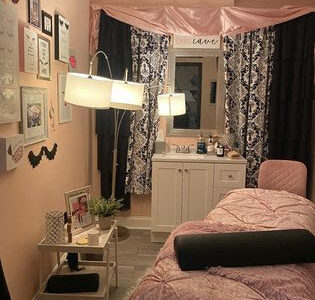 Tres JoLee Beauty Bar