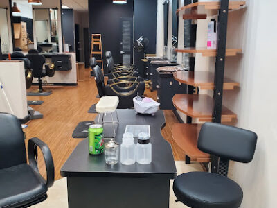 Lizzi Jayd’s Salon