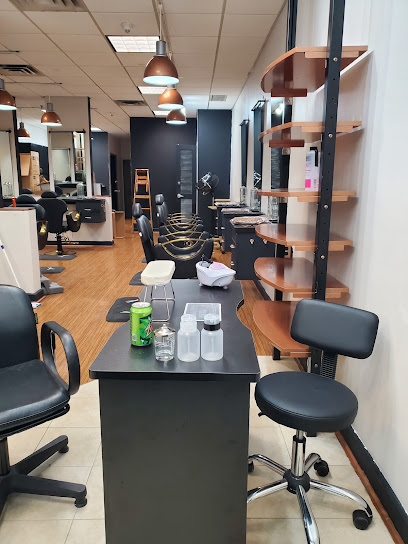 Lizzi Jayd’s Salon