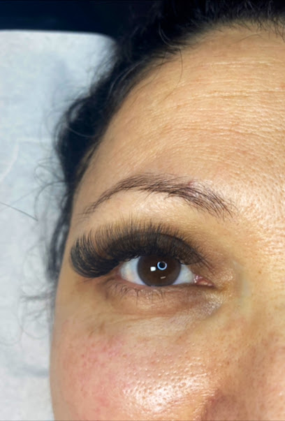 Brit Malia Lashes