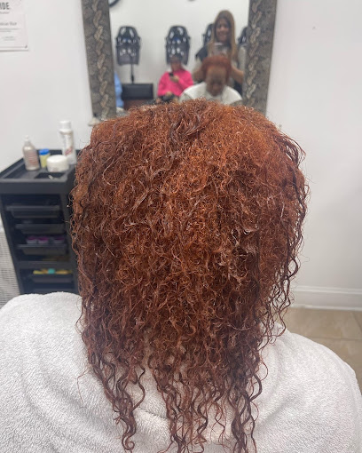Yokaira Dominican hair