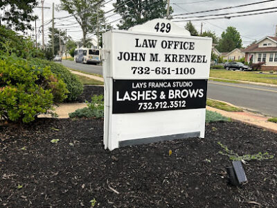 Lays Franca Lash and Brow Studio