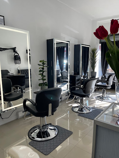 Glamour Beauty Bar