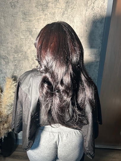 Looks by Lana
