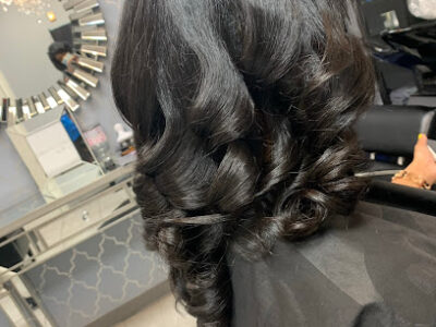 Salonthairapy By Monique