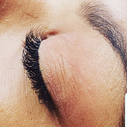 L_Hemminger Hair & Lashes