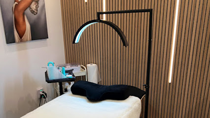 Shira’s Beauty Biz