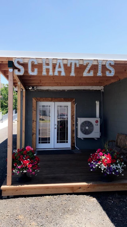 Schatzi’s Mane Attraction