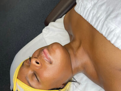 Lanae Lumiere Beauty Bar