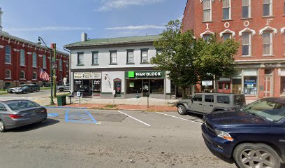 Becky Booser’s Family Salon