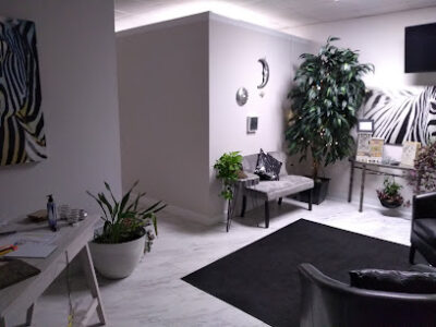 Alstroemeria Salon Suites