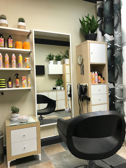Gustavo’s Hair Studio – Lower Greenville Ave.