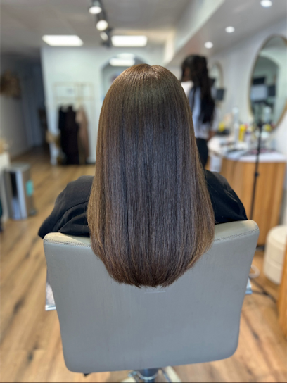 Ebonie.Hair