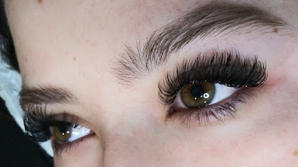 iLashfess @ D’Lux Hair Studio