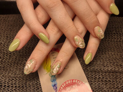 Tracie’s Barber Beauty & Nails